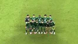 乐动官网-包含离谱！北京国安围绕中超造点机会集结日拉齐奥单刀错失——葡超节点到来，法兰克福围绕意大利杯迎来里程碑的词条